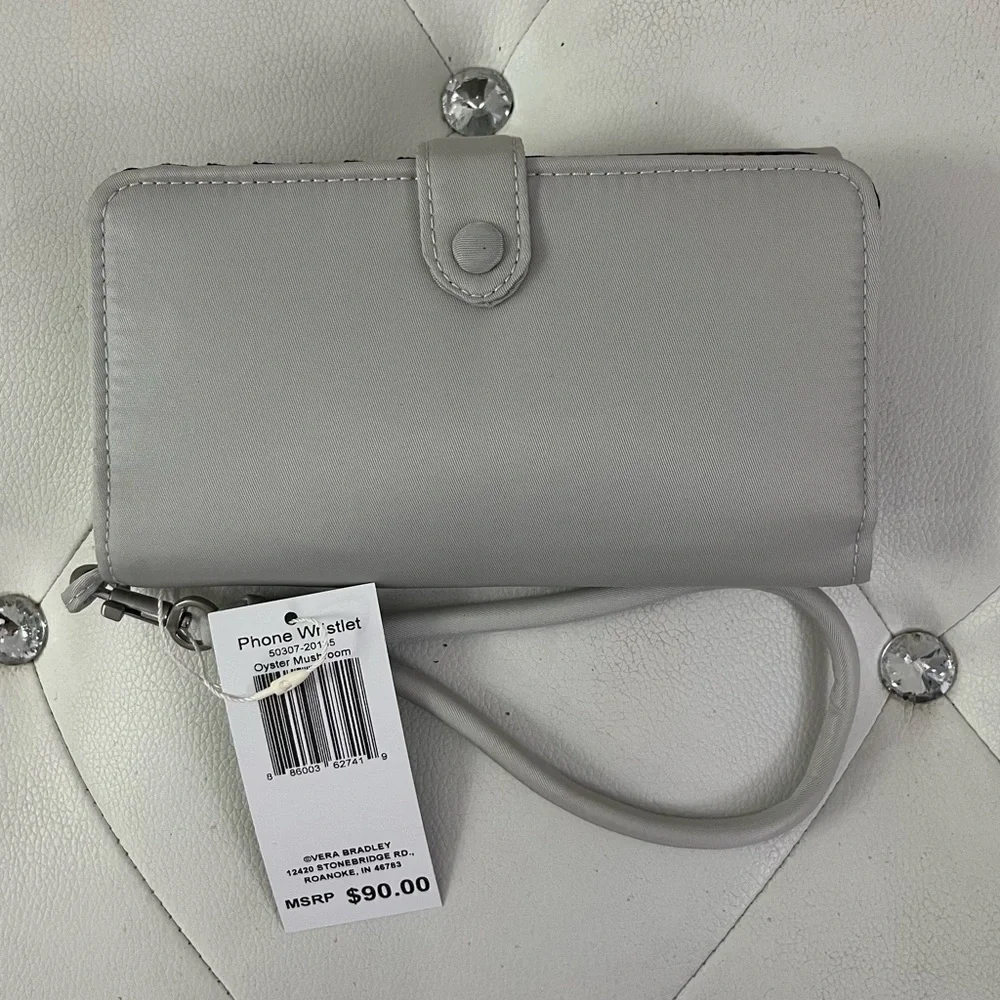 NWT Vera Bradley Phone Holder Wristlet Wallet in Nylon Light Gray